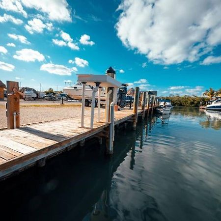 Waterfront Studio 2, Couples Oasis, Kayaks, Pool Jewfish Eksteriør billede